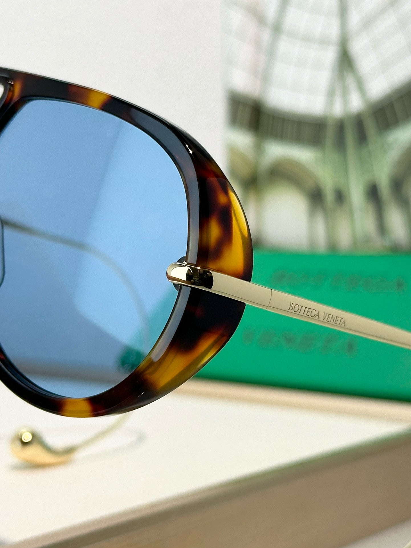 Bottega Venet*
Mod:Bv1273S
Size:63-12-180