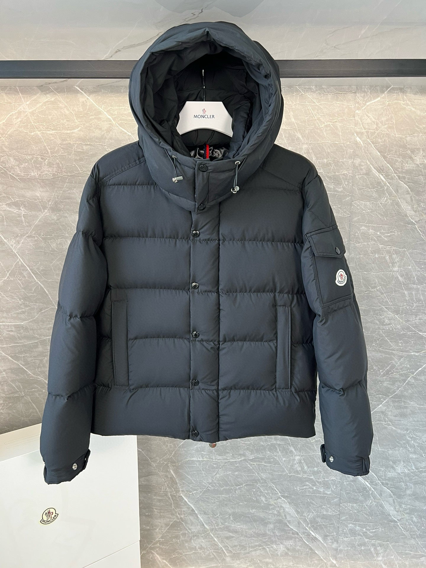 MONCLER VEZERE HOODED FLANELLE SHORT DOWN JACKET