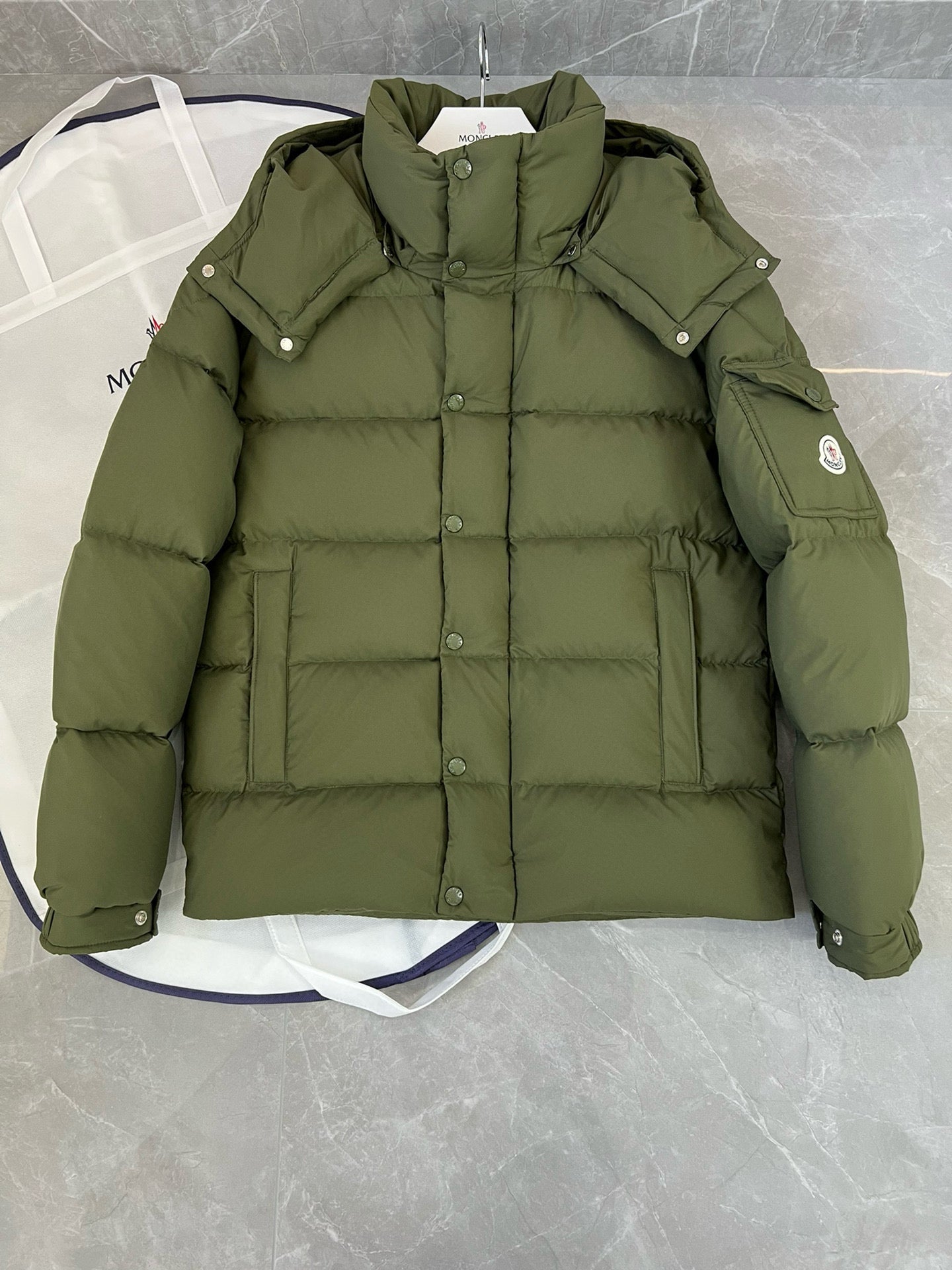 MONCLER VEZERE HOODED FLANELLE SHORT DOWN JACKET