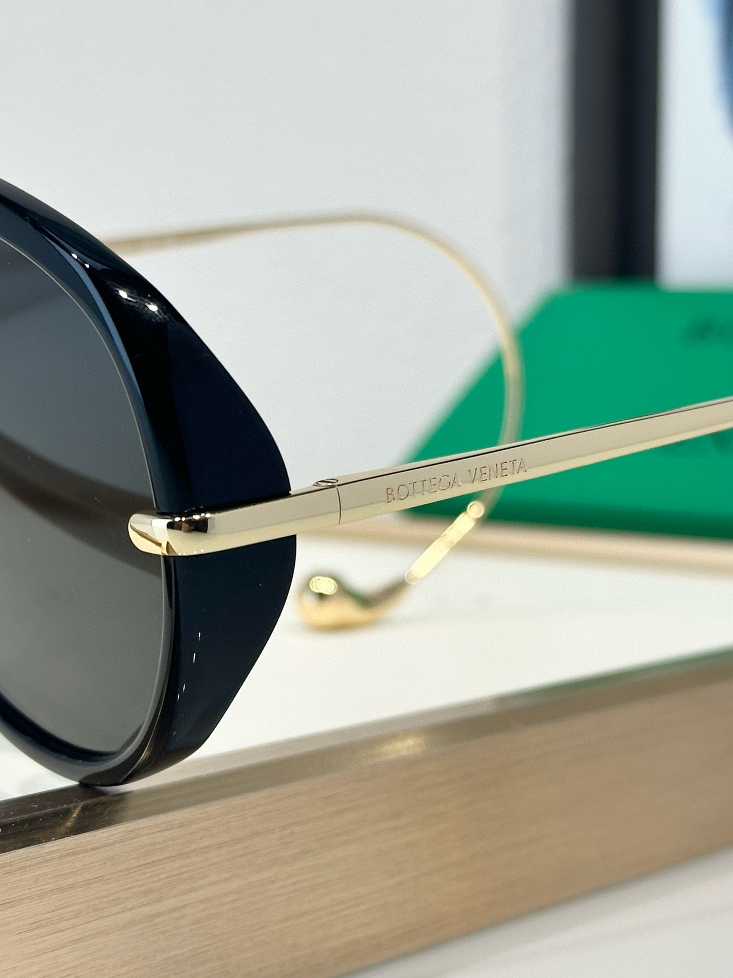 Bottega Venet*
Mod:Bv1273S
Size:63-12-180