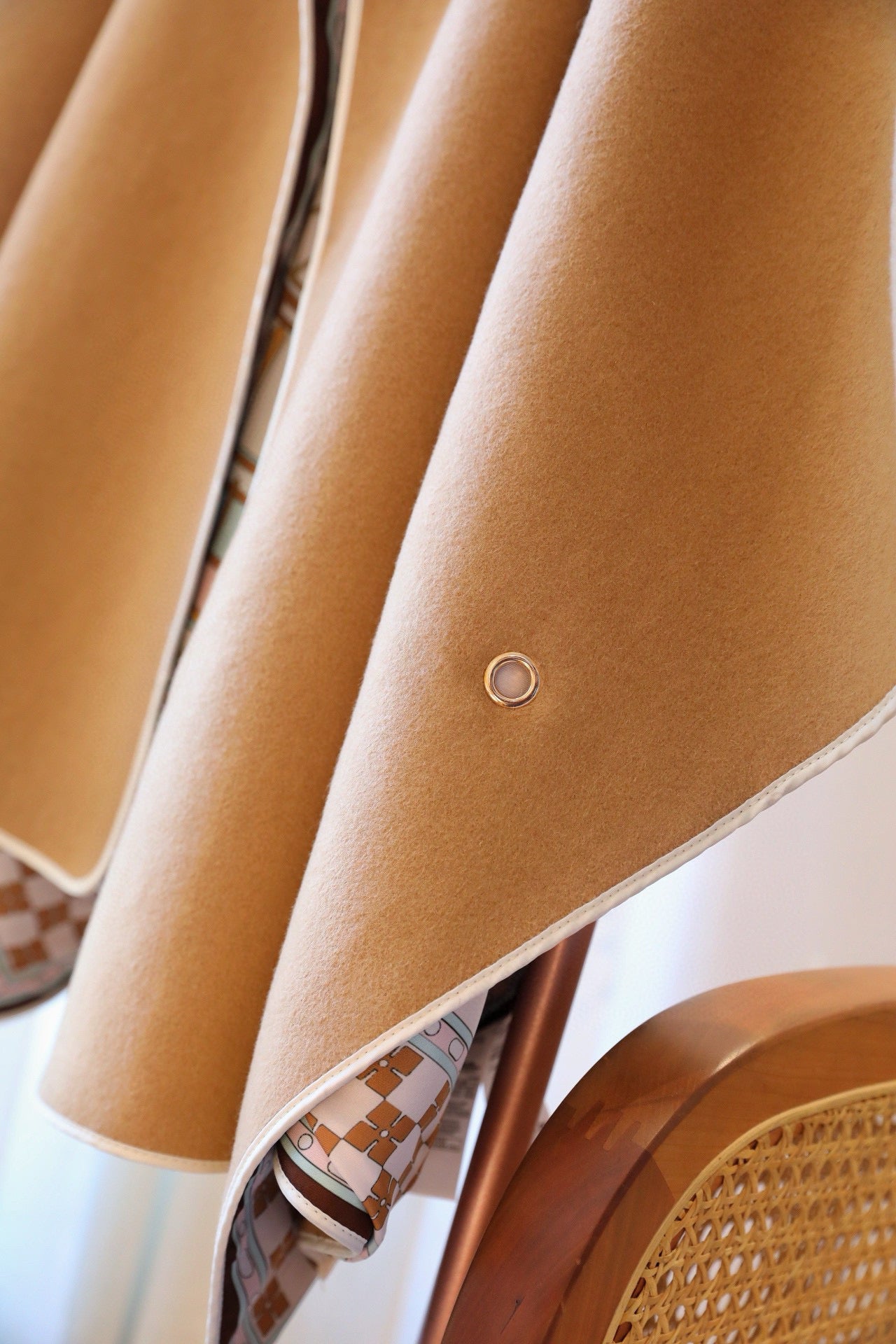 Burberry 2023 collection coat