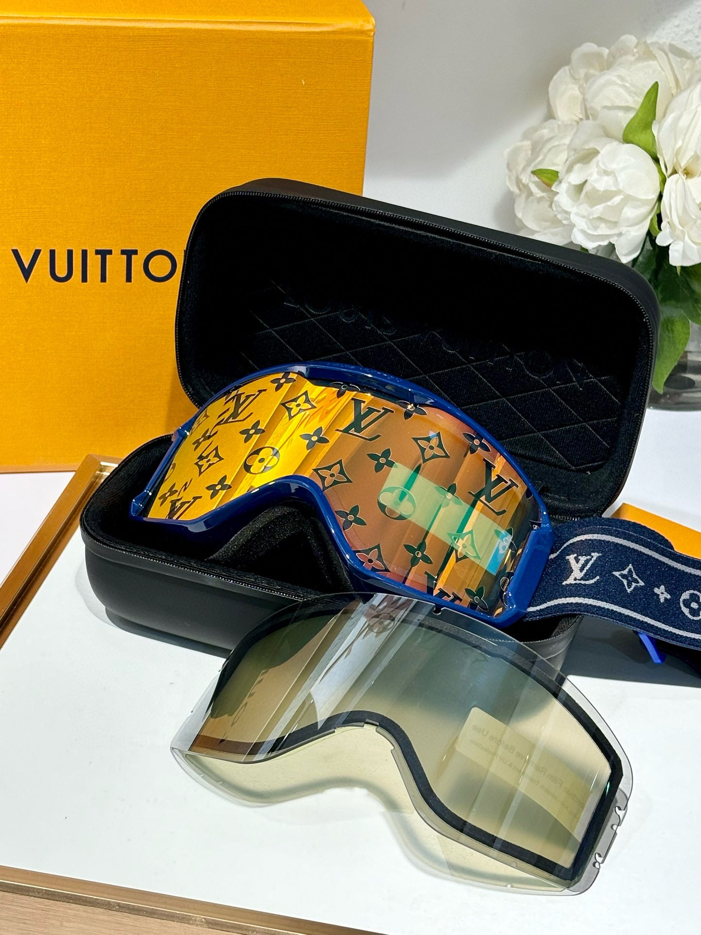 LV SKI Goggles