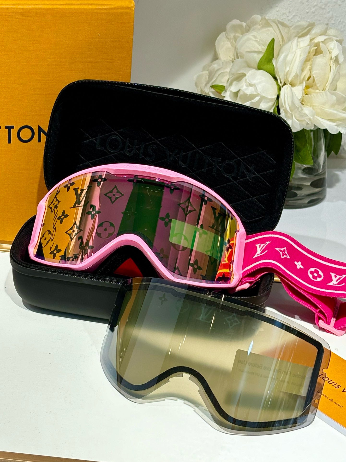LV SKI Goggles