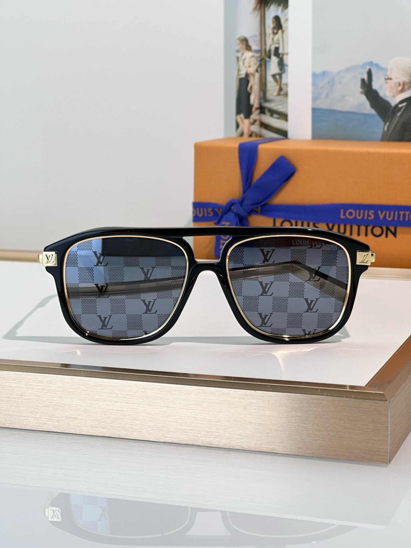 LOUIS VUITTON
MOD：Z2595U
Size：54口17 145