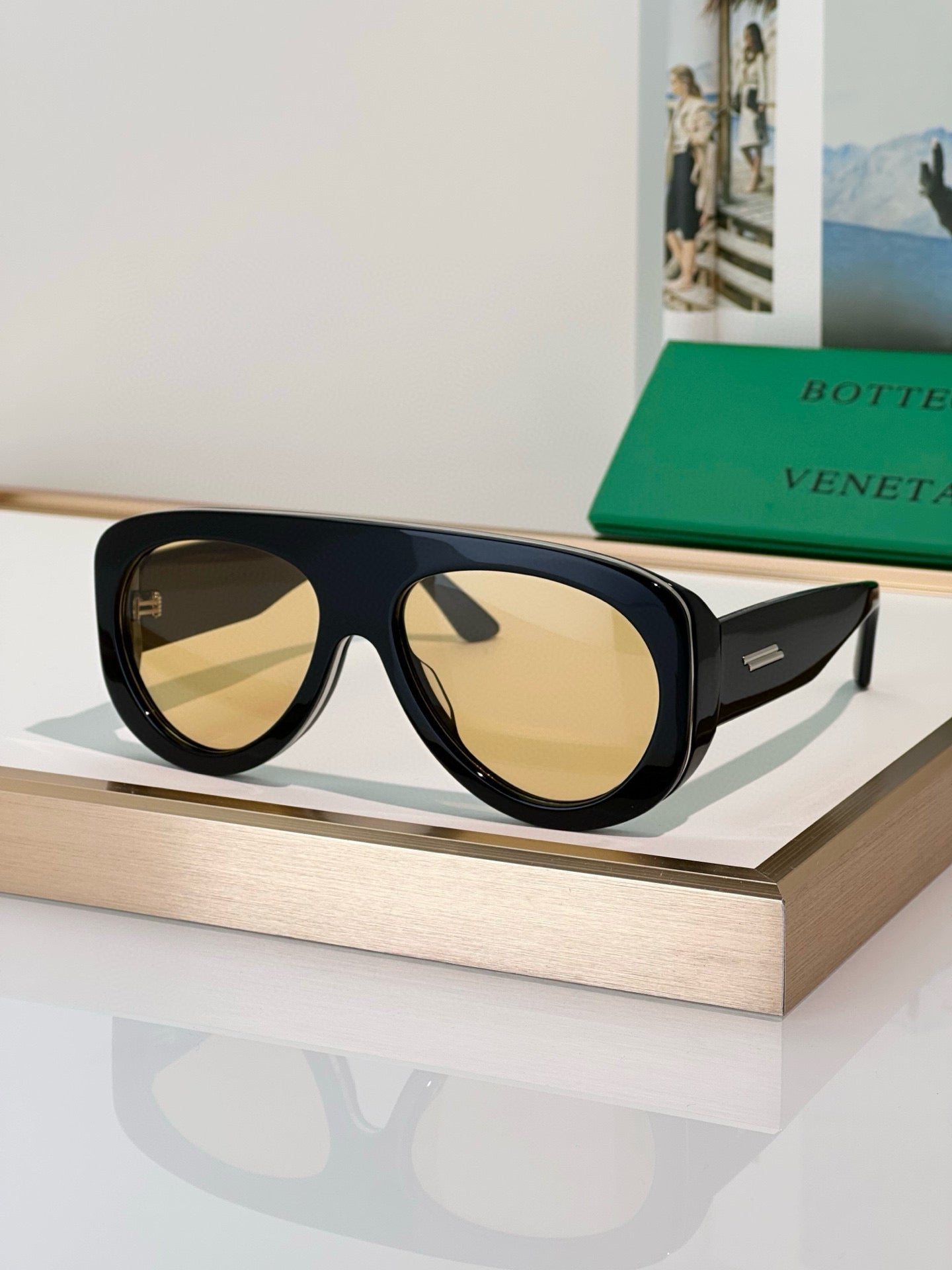 BOTTEGA VENET*
MODEL：BV1362S
SIZE:58口17-130