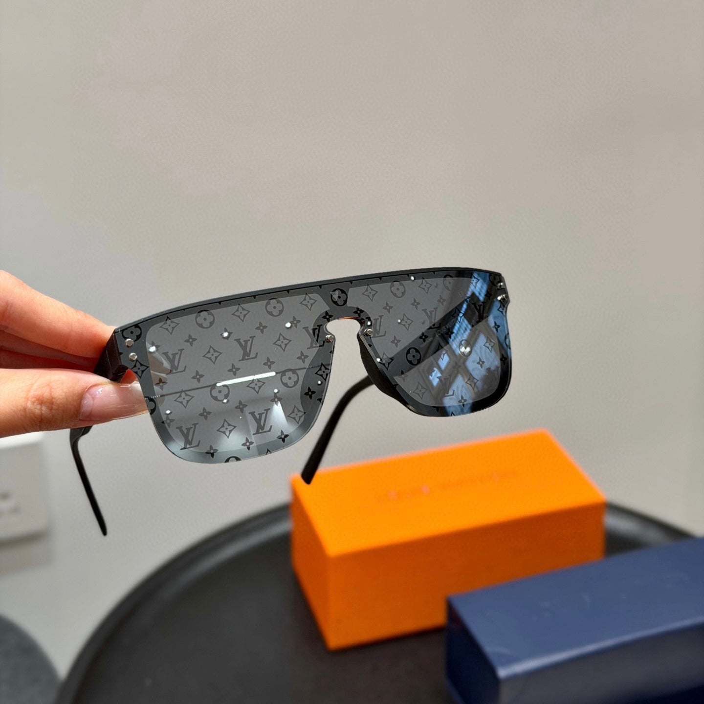 LV Z1082 Sunglass