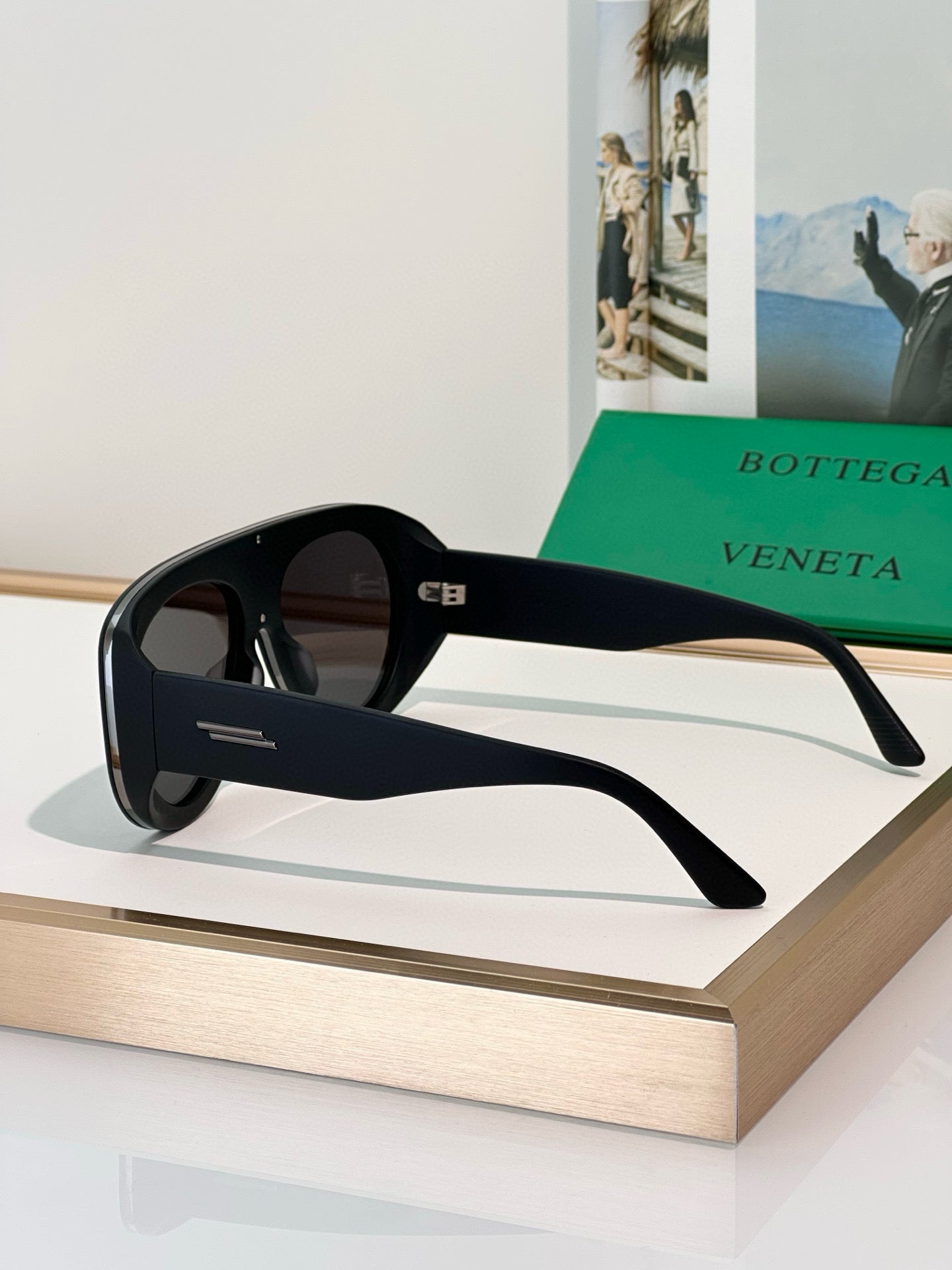 BOTTEGA VENET*
MODEL：BV1362S
SIZE:58口17-130
