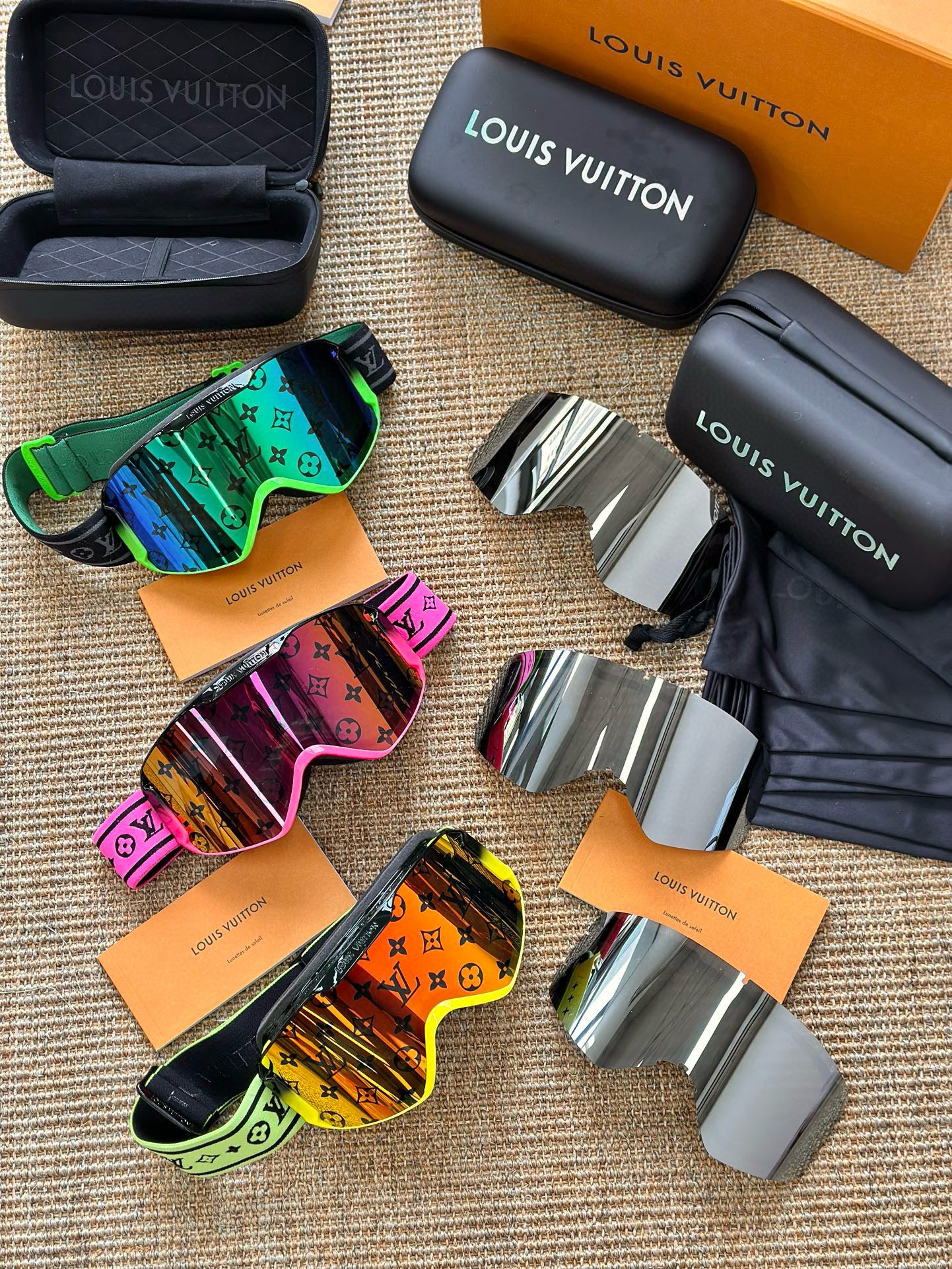 LV SKI Goggles