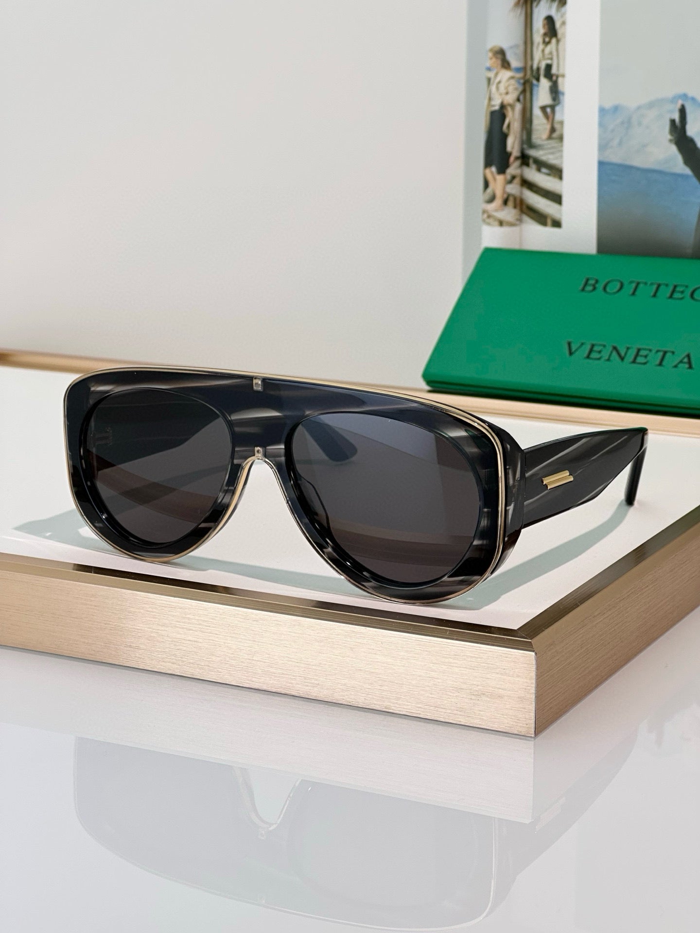 BOTTEGA VENET*
MODEL：BV1362S
SIZE:58口17-130
