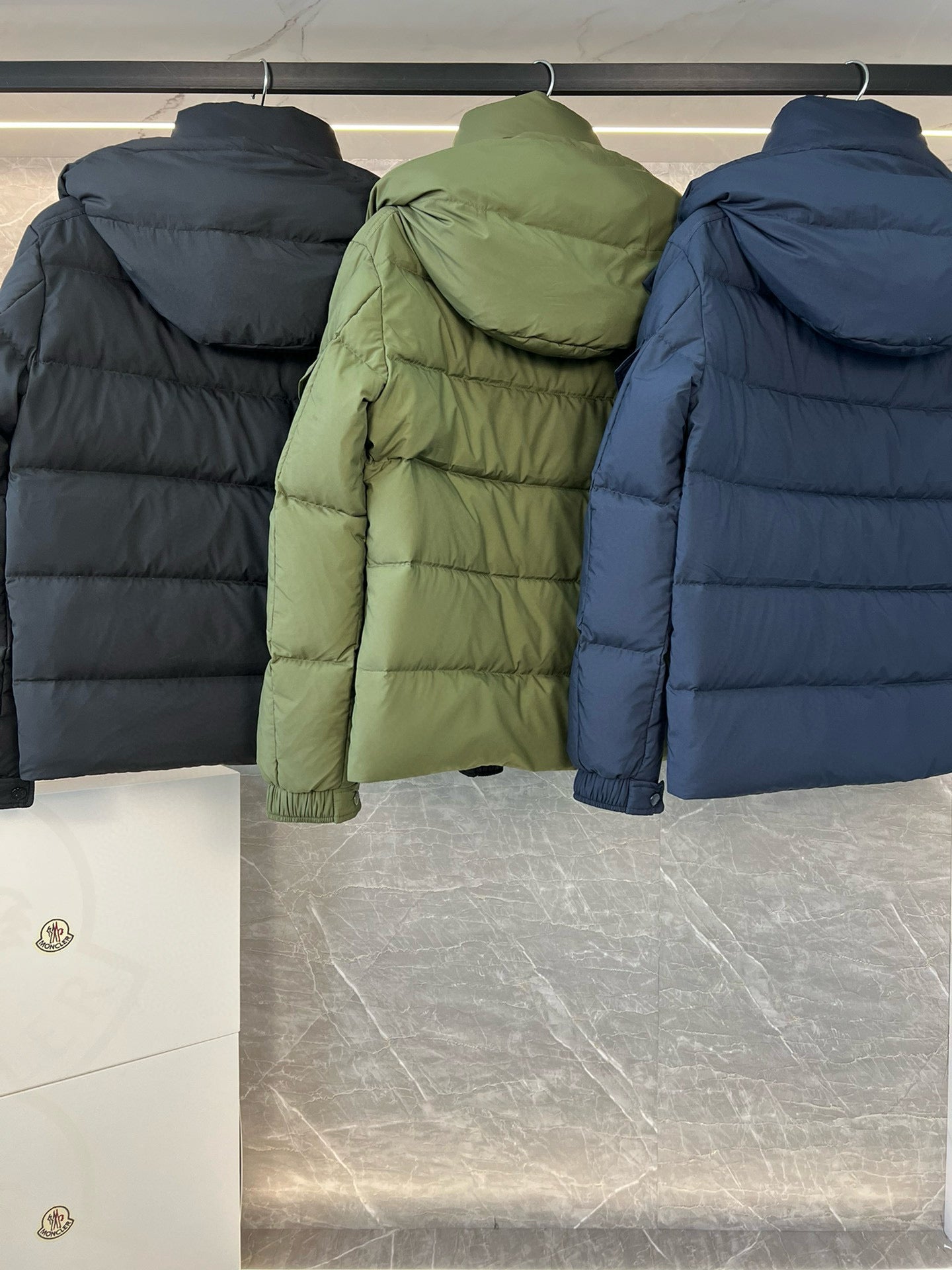 MONCLER VEZERE HOODED FLANELLE SHORT DOWN JACKET