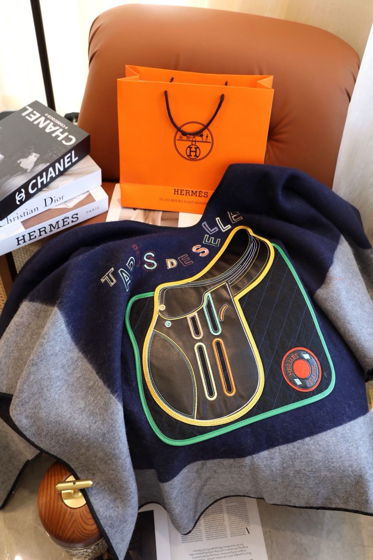 100% cashmere  COLLEGE Hermes H789123S

尺寸:103x130