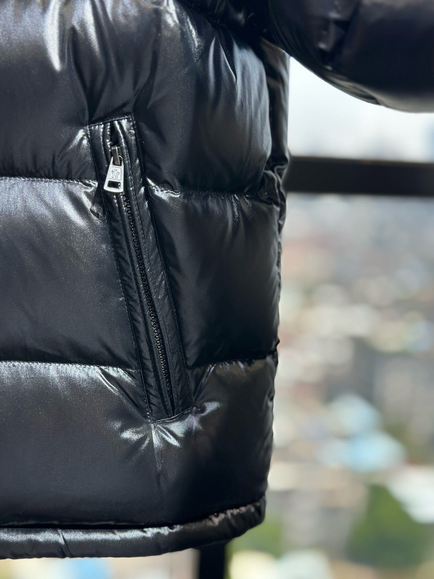 MONCLER MEN HOODED SHORT DOWN JACKET