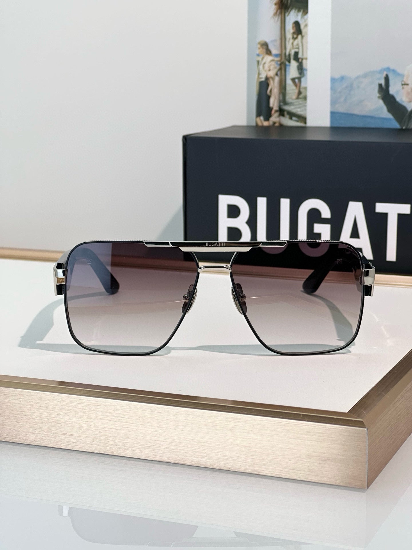 BUGATT 🆕Top quality
MODEL：20.SIZE:60-15-145.
BugattiEyewear CollectionOne