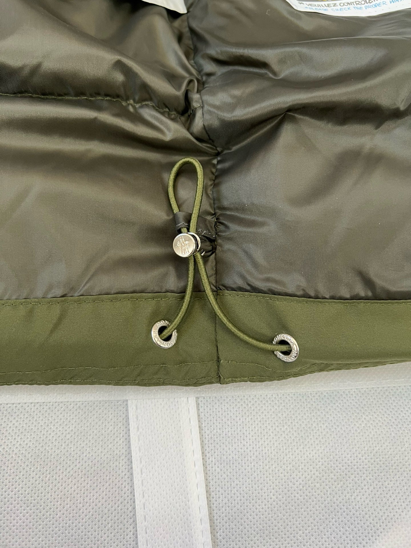 MONCLER VEZERE HOODED FLANELLE SHORT DOWN JACKET