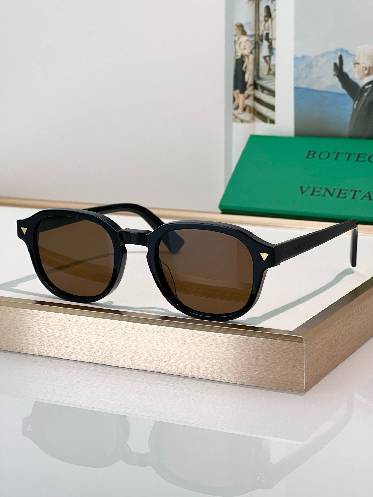 BOTTEGA VENET*
MODEL：BV1364S
SIZE：49口21-145