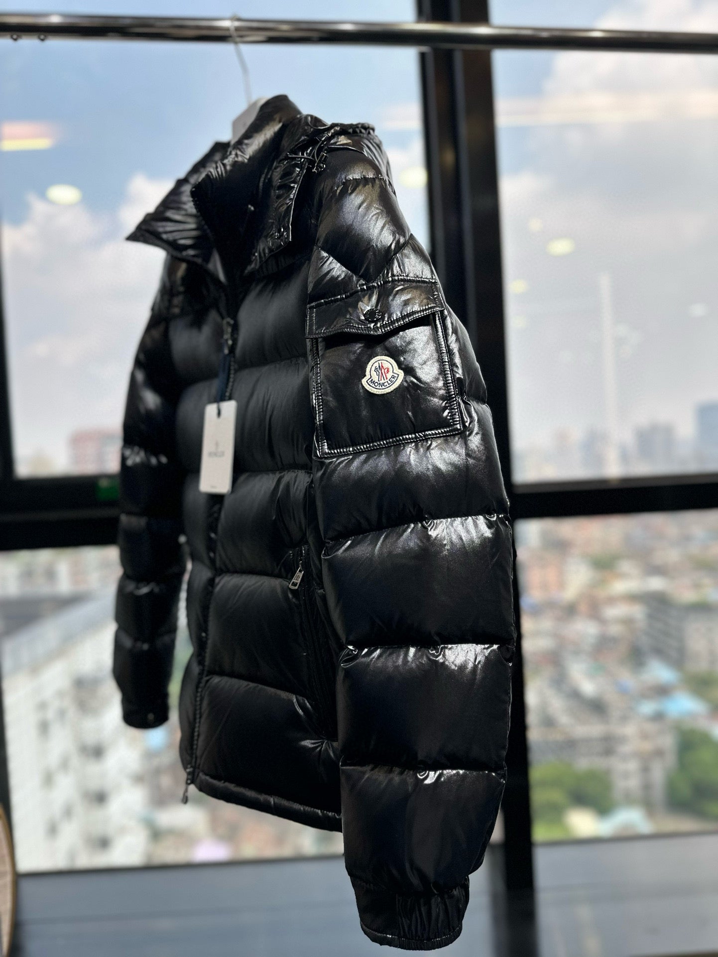 MONCLER MEN HOODED SHORT DOWN JACKET